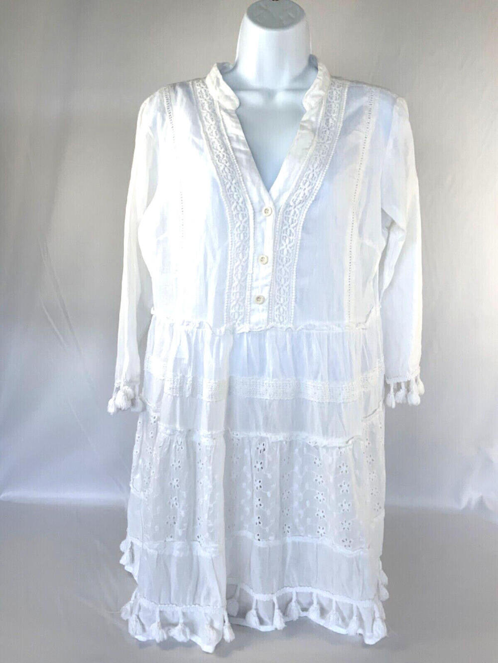 NWT Magic Cotton White V-Neck 3/4 Sleeve Swim Cover-up w/Lace Decor M